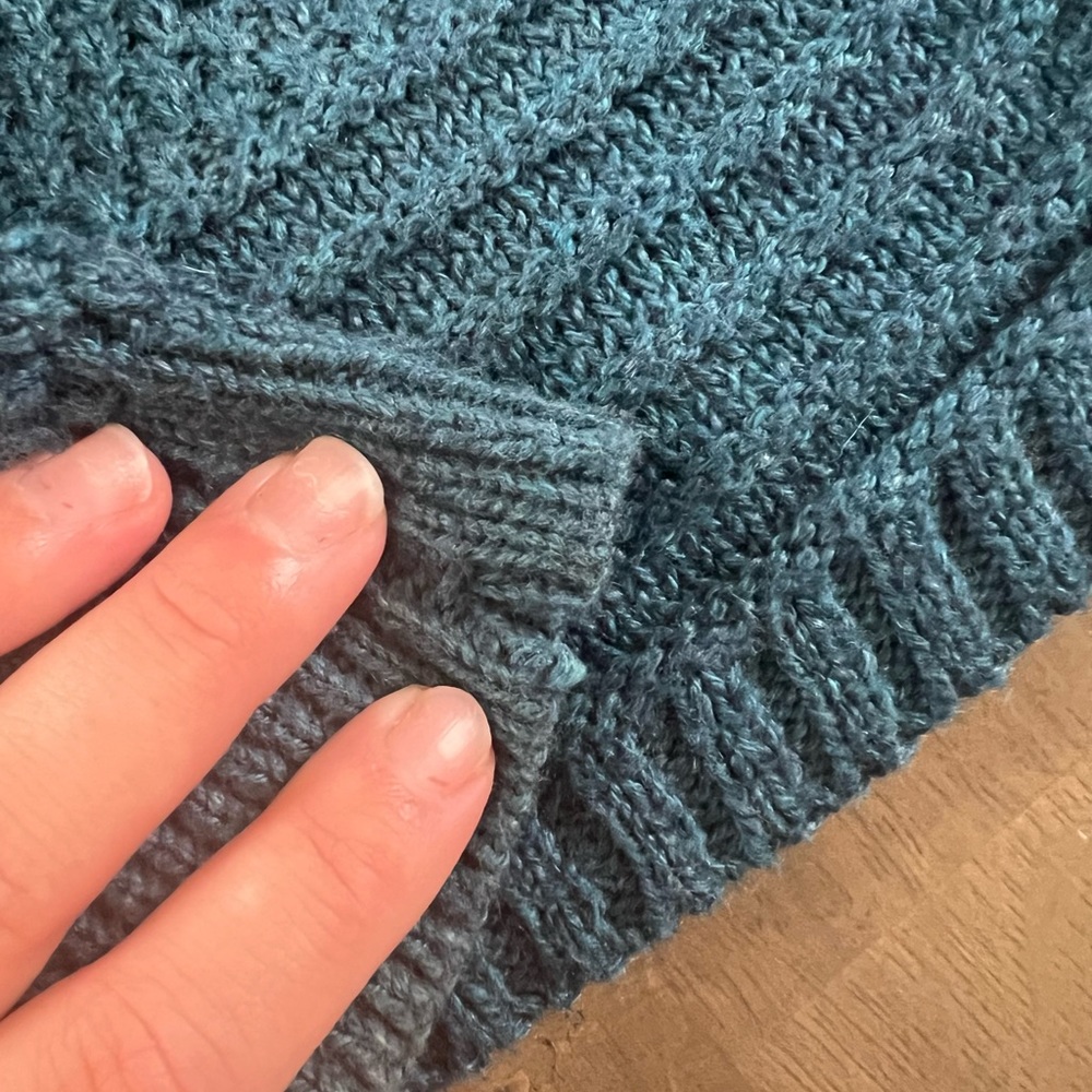 Textured Raglan Sleeve Sweater - Picture 3 of 6